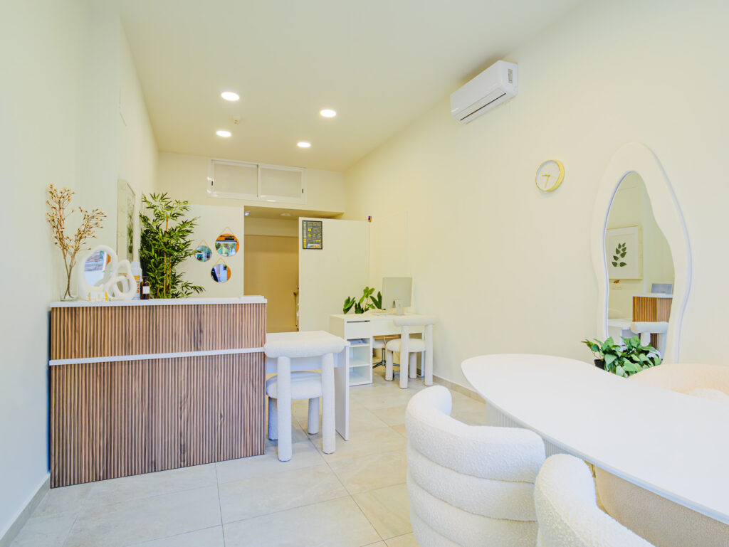 Door view_Bloom Office Almuñecar_Webdesign and Digital Marketing